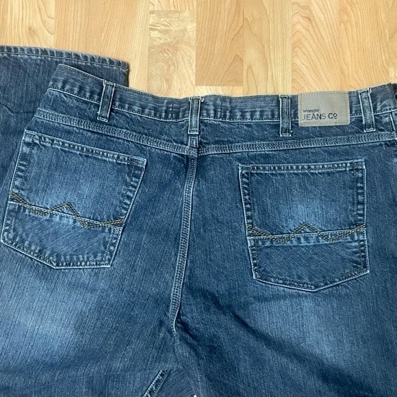 Wrangler 40 X 32 Relaxed Boot Cut Men’s Jeans - Picture 1 of 10